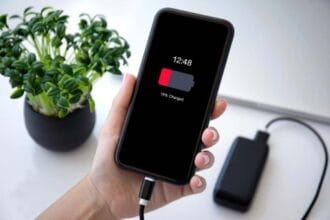Sucesso na Carga Rápida: Como Acelerar a Bateria do Teu Telemóvel em Minutos