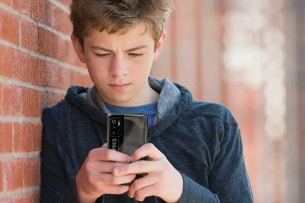 Como a Meta Está a Proteger os Jovens: Novas Regras para Chatbots de IA