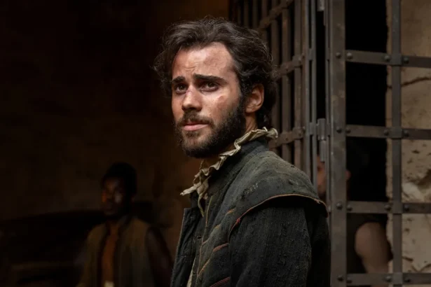 Crítica de El Cautivo: A abordagem ousada, mas imperfeita, de Amenábar sobre a juventude de Cervantes gera controvérsia