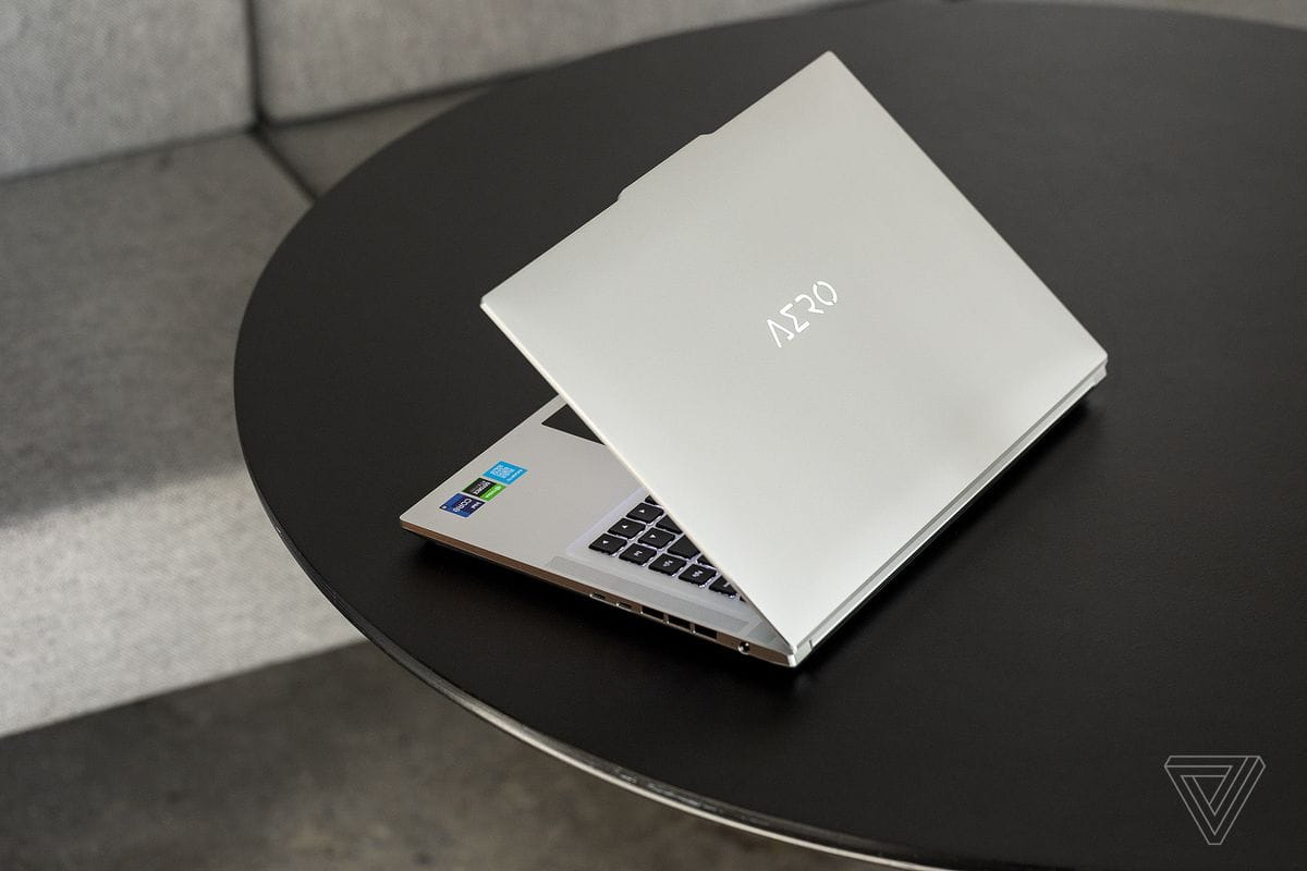 Revisão do Portátil GIGABYTE AERO X16 1WH: Elegância e Potência para Trabalho e Jogos