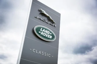 Hackers da M&S Alegam Ataque Cibernético à Jaguar Land Rover