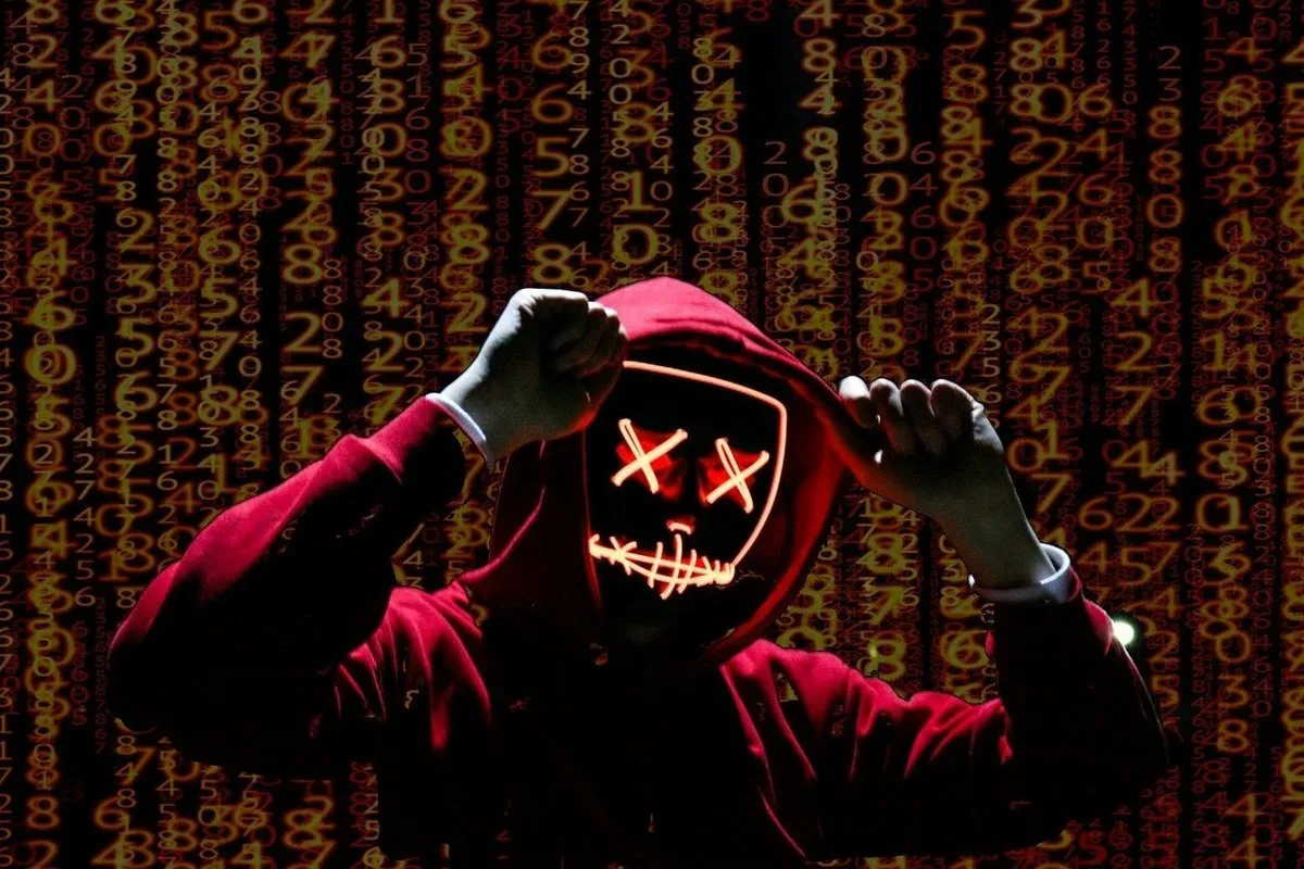 Hackers da M&S Alegam Ataque Cibernético à Jaguar Land Rover