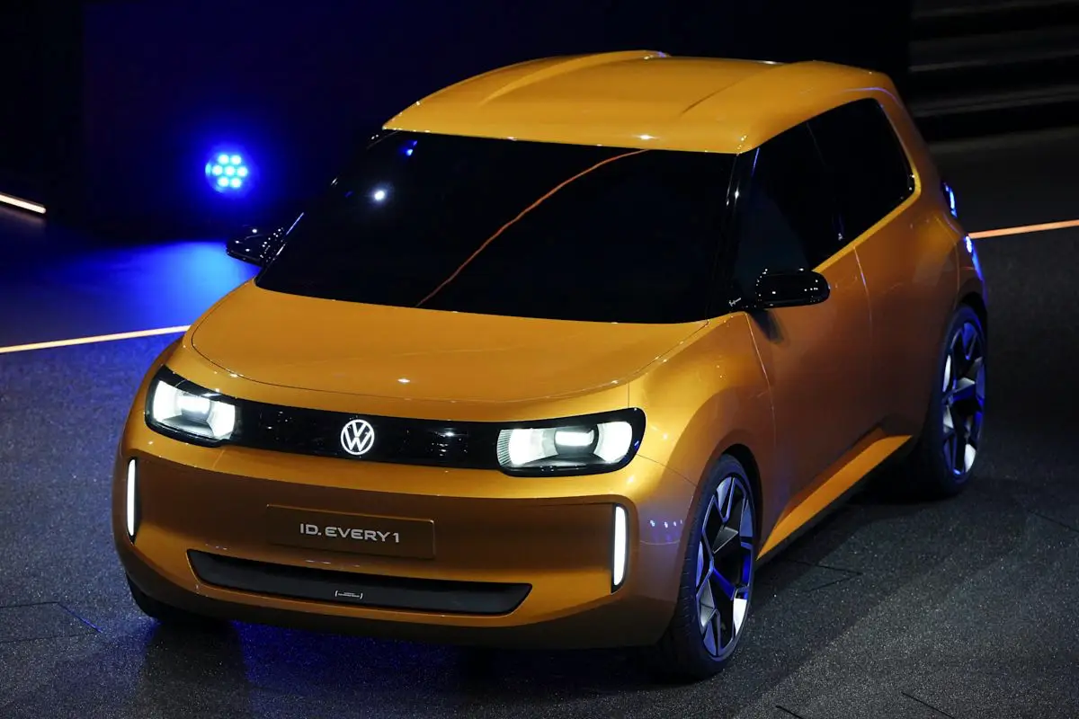 Volkswagen ID.EVERY1 chega em 2027 com meta de 20.000 euros (Fotos)