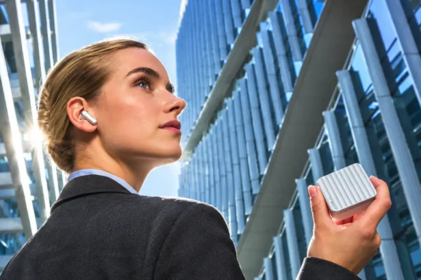 Plaud One: os auriculares com IA que querem desafiar os AirPods