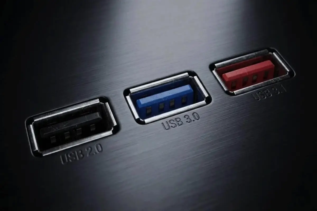 USB 2.0 e USB 3.0: saiba qual porta deve usar